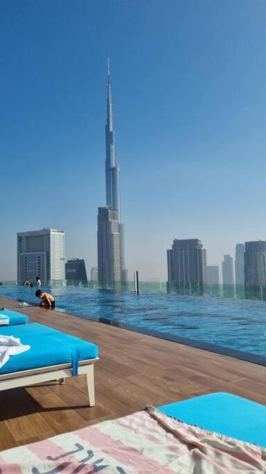 Paramount Tower -rooftop Infinty/burj Khalifa View Apartment