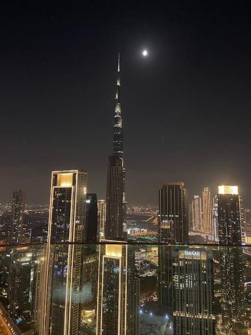 Paramount Tower -rooftop Infinty/burj Khalifa View Apartment *